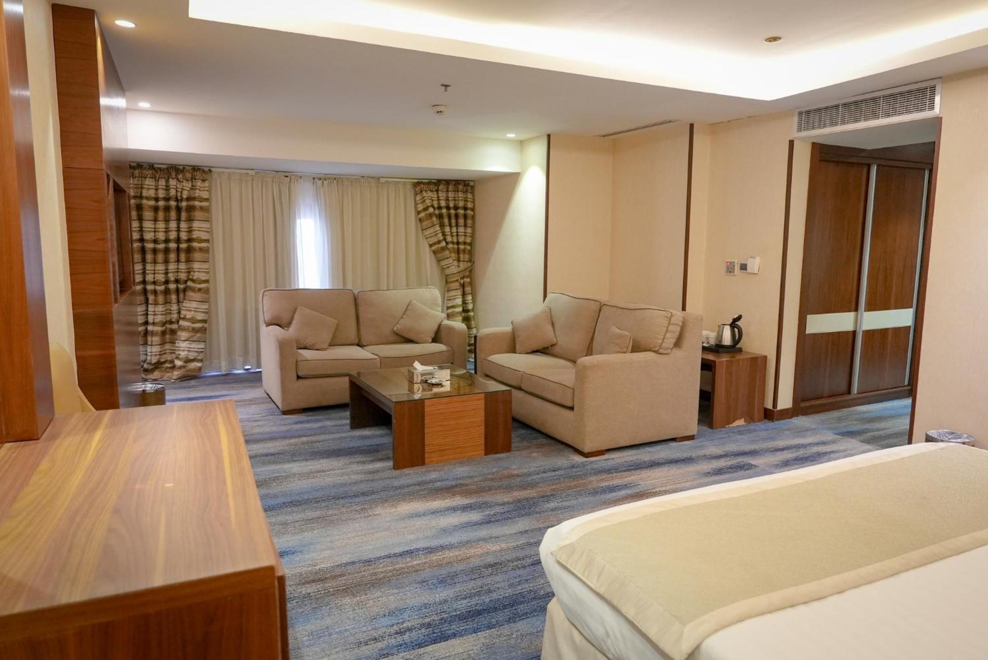 Palm Boutique Hotel Jeddah Exterior photo